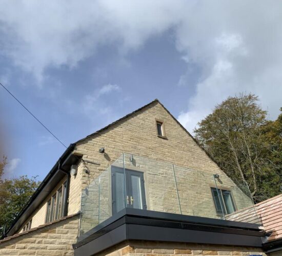 Flat roof balcony